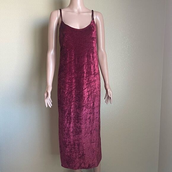 NWT Vintage L.A. Intimates Velour Nightgown Size Small Burgundy - Picture 1 of 9